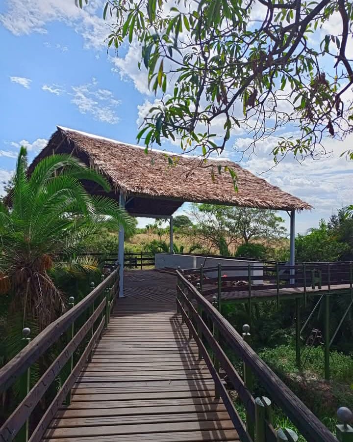 Commercial resort makuti roofing project